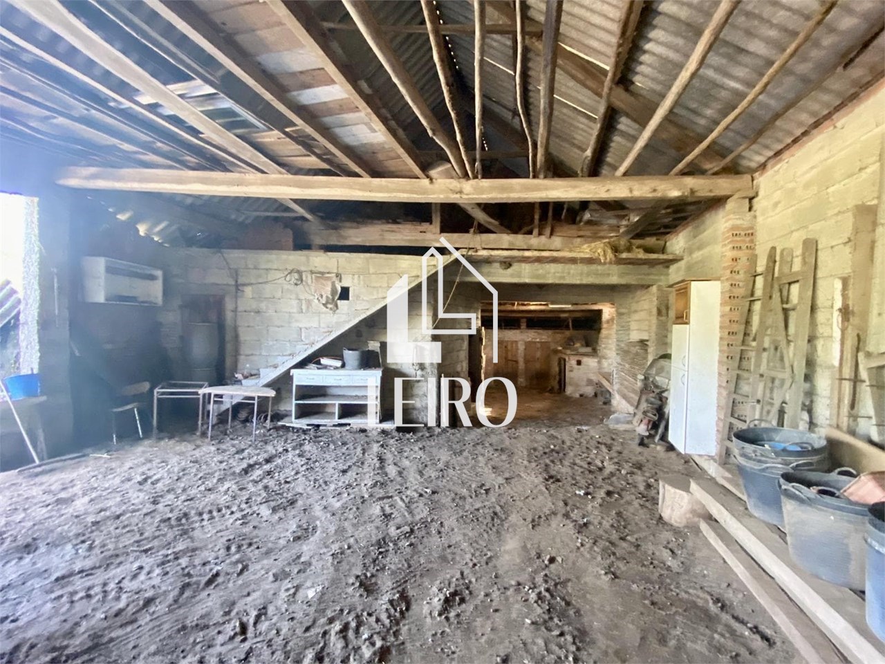 Foto 24 Casa de Pueblo Semi-Reformada con Terreno