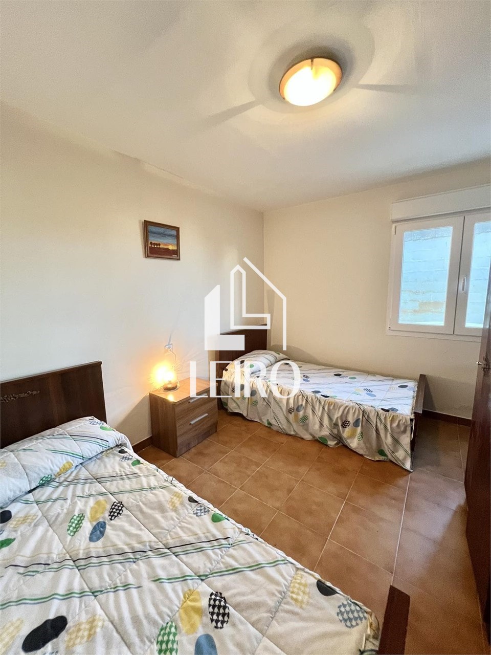 Foto 14 CASA DIVIDIDA EN VARIOS APARTAMENTOS CON JARDON 