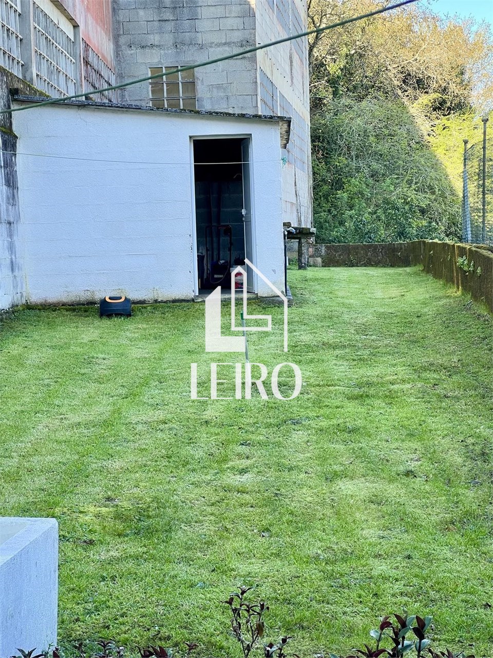 Foto 18 CASA DIVIDIDA EN VARIOS APARTAMENTOS CON JARDON 