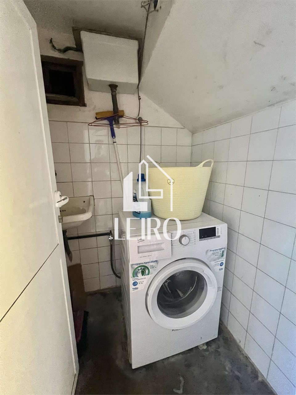 Foto 22 CASA DIVIDIDA EN VARIOS APARTAMENTOS CON JARDON 