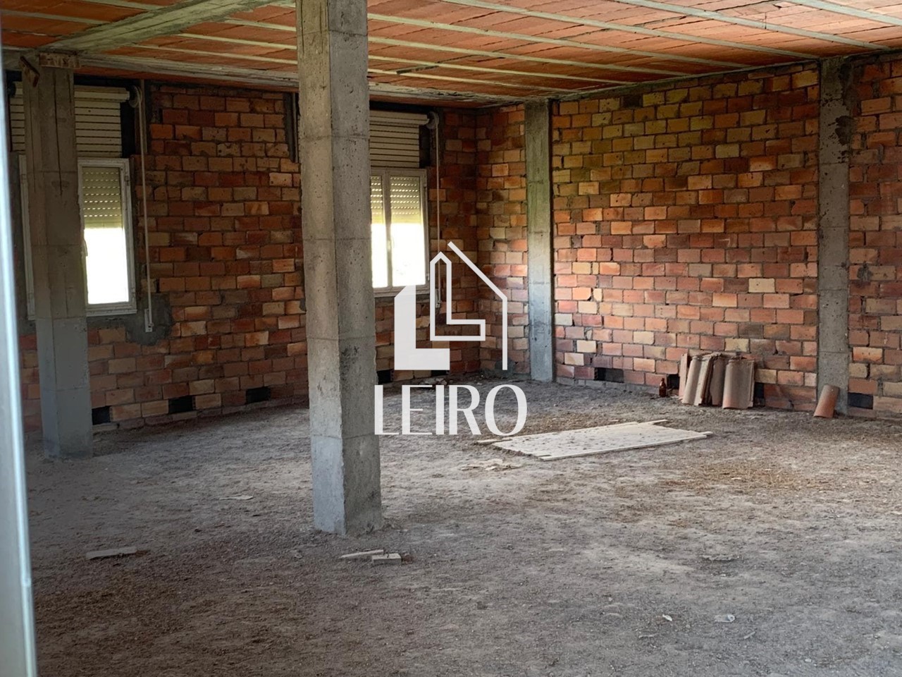 Foto 8 CASA EN ESTRUCTURA DE 3 PLANTAS CON TERRENO