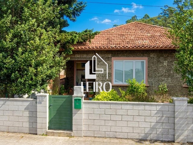 CASA PLANTA BAJA CON JARDIN - Cambados