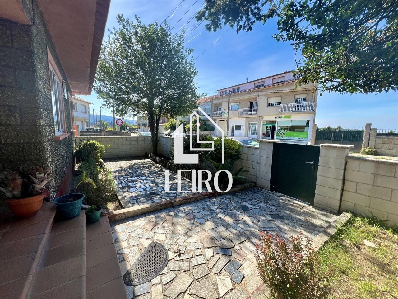 Foto 4 CASA PLANTA BAJA CON JARDIN