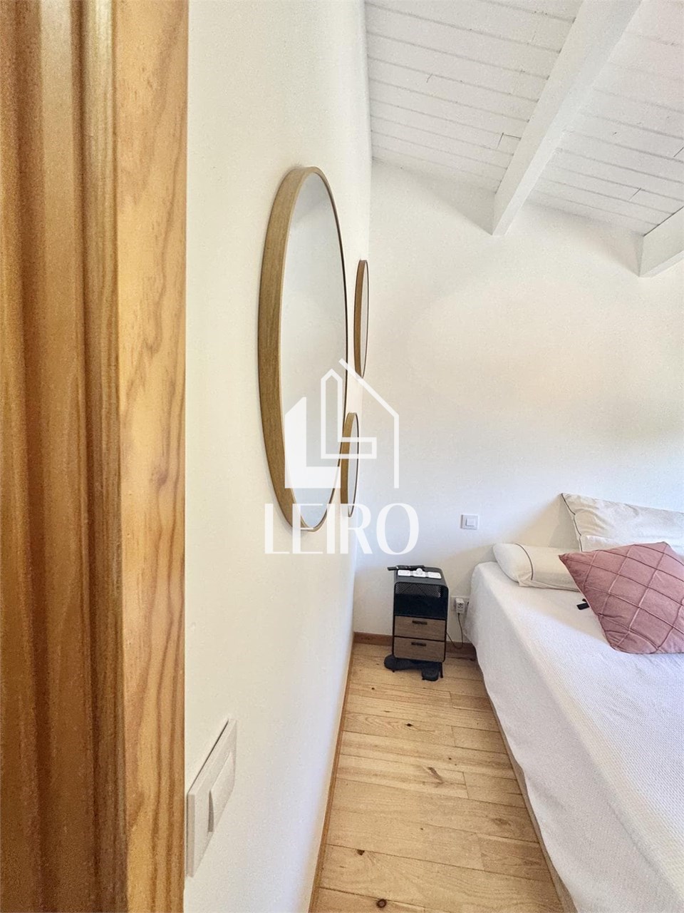 Foto 10 CASA REFORMADA CON PISCINA Y FANTÁSTICO JARDÍN 