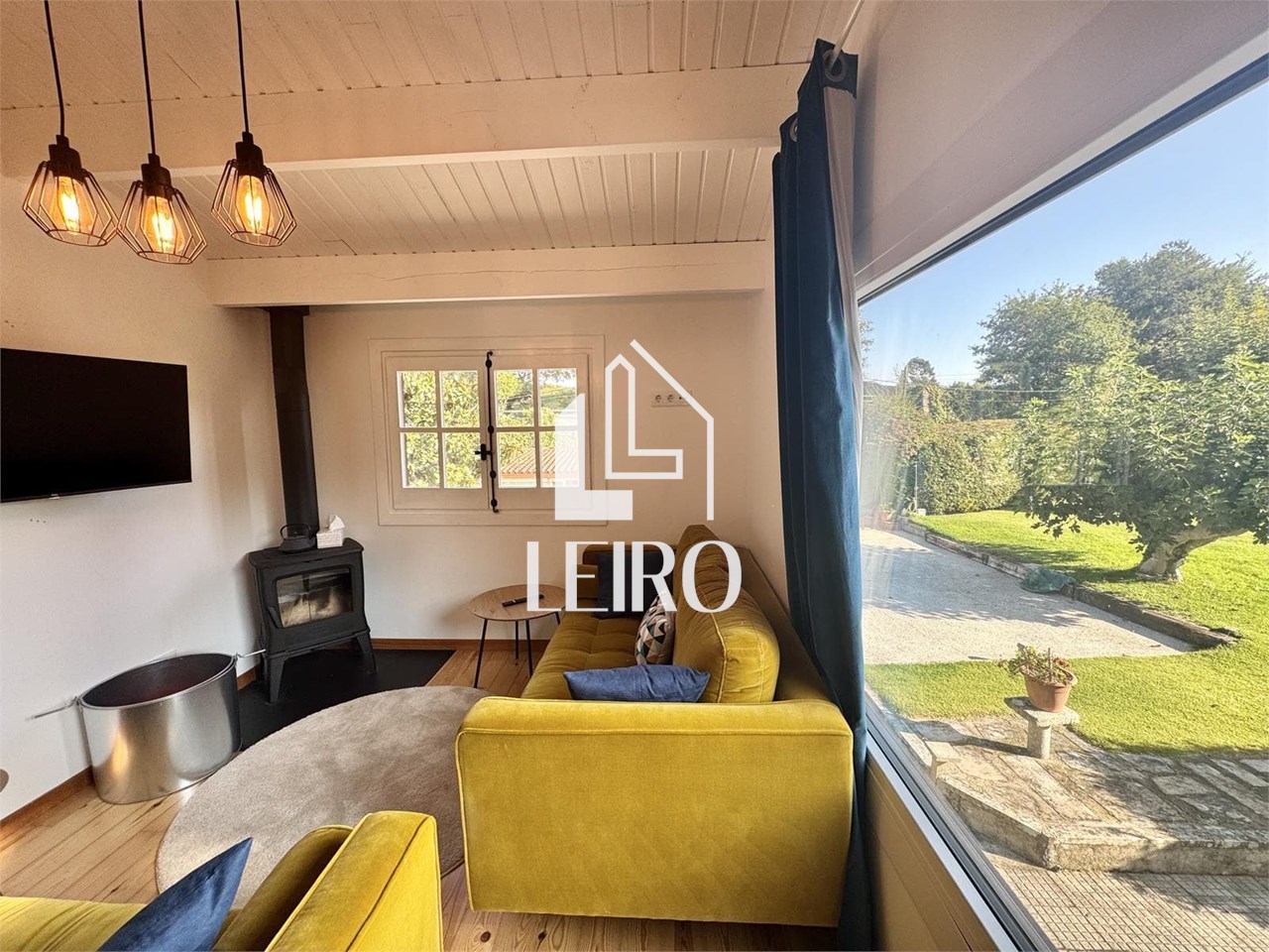 Foto 1 CASA REFORMADA CON PISCINA Y FANTÁSTICO JARDÍN 