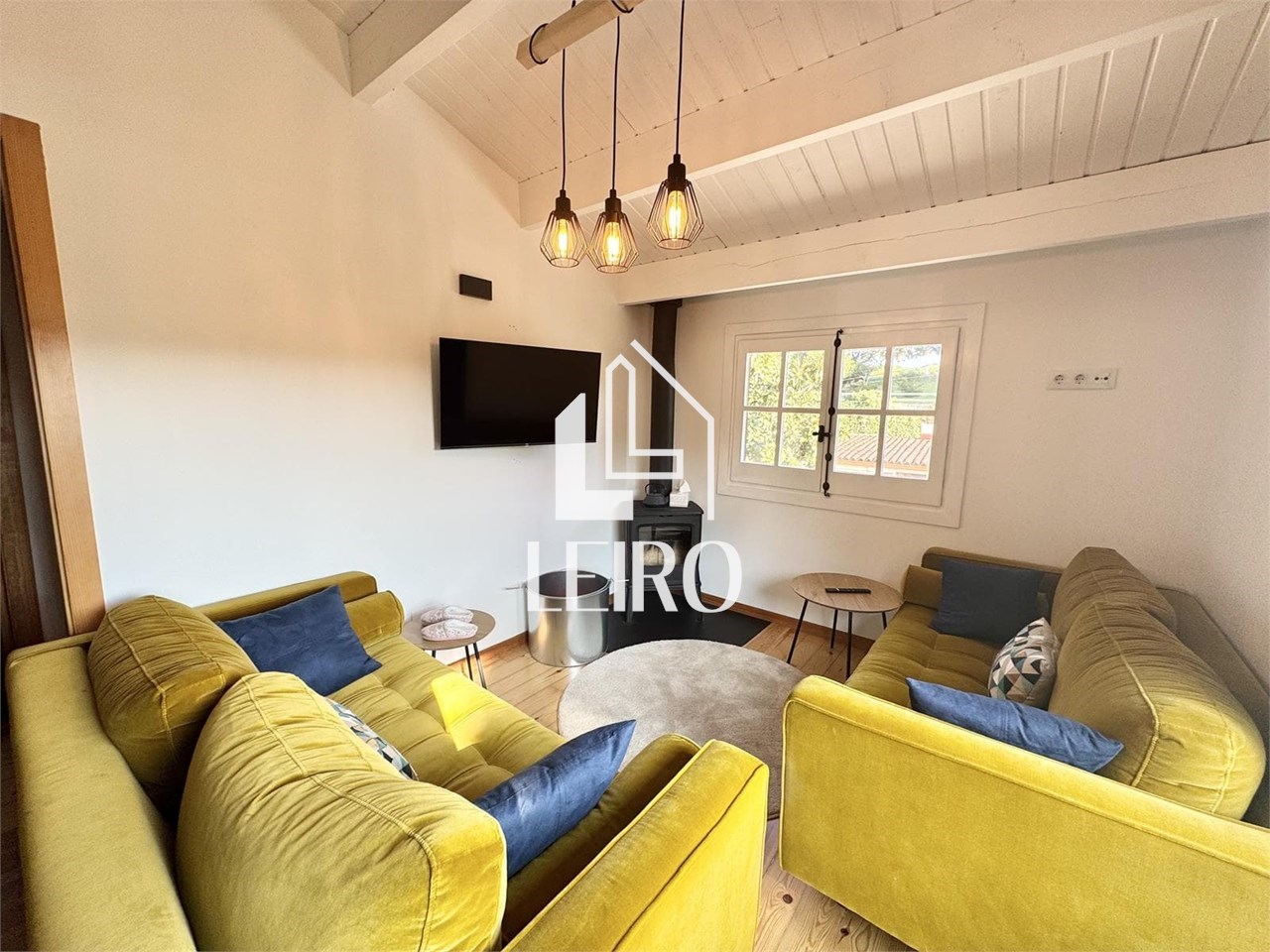 Foto 5 CASA REFORMADA CON PISCINA Y FANTÁSTICO JARDÍN 