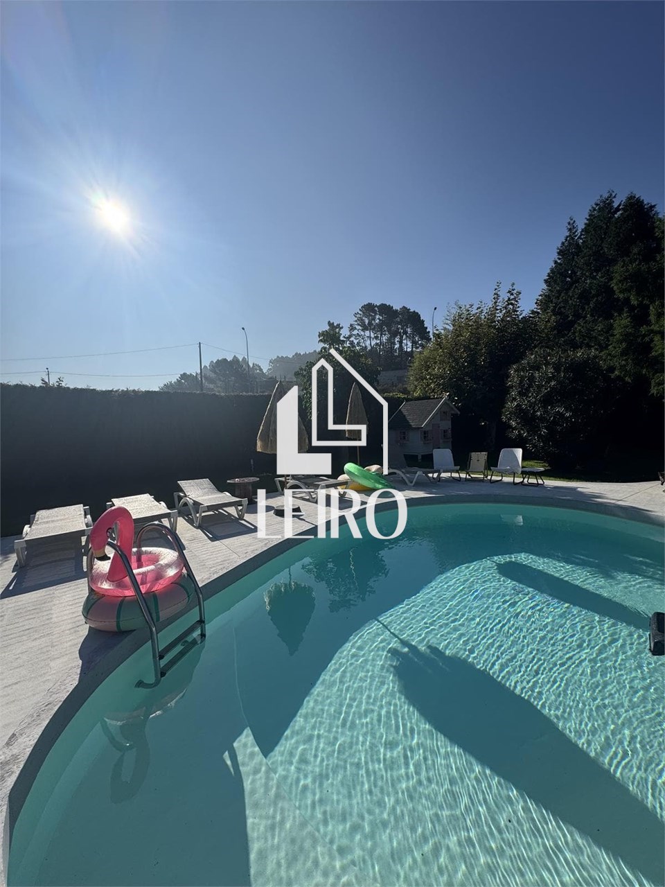 Foto 9 CASA REFORMADA CON PISCINA Y FANTÁSTICO JARDÍN 