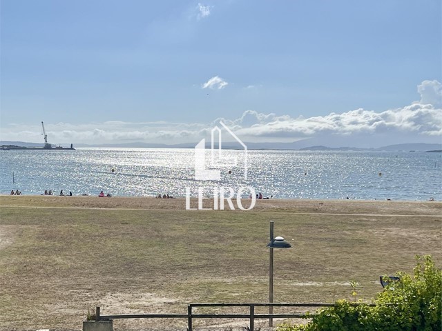 Casa Señorial con Historia en Primera Línea de Playa - Vilagarcía de Arousa