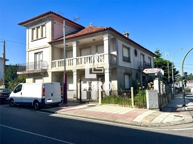  Casa  Unifamiliar independiente Céntrica Ideal pequeño Hotel con Encanto - Ribadumia