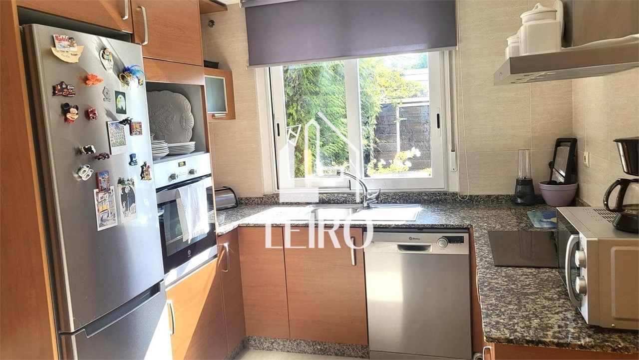 Foto 16 CHALET ADOSADO CON JARDIN  Y PISCINA COMUNITARIA SEGUNDA LINEA DE PLAYA