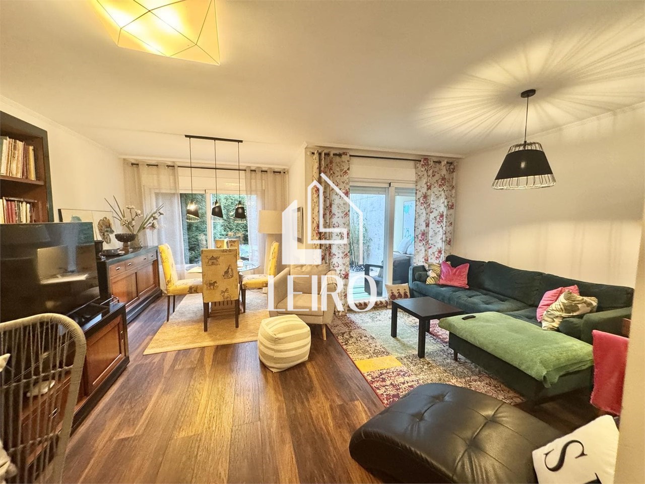 Foto 4 CHALET ADOSADO CON JARDIN  Y PISCINA COMUNITARIA SEGUNDA LINEA DE PLAYA