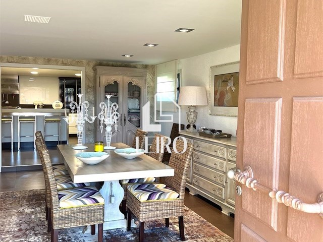 CHALET  AMUEBLADO CON PISCINA EN UNA  PARCELA DE 1500M2, LISTO PARA ENTRAR!! - Cambados