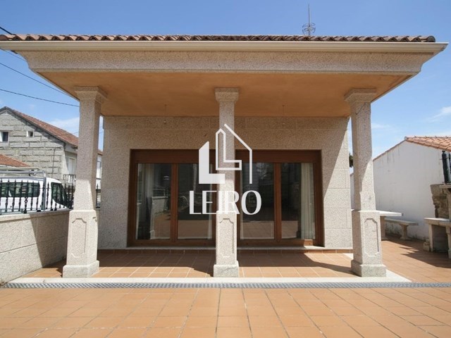 CHALET  AMUEBLADO  LISTO PARA ENTRAR  - Vilagarcía de Arousa