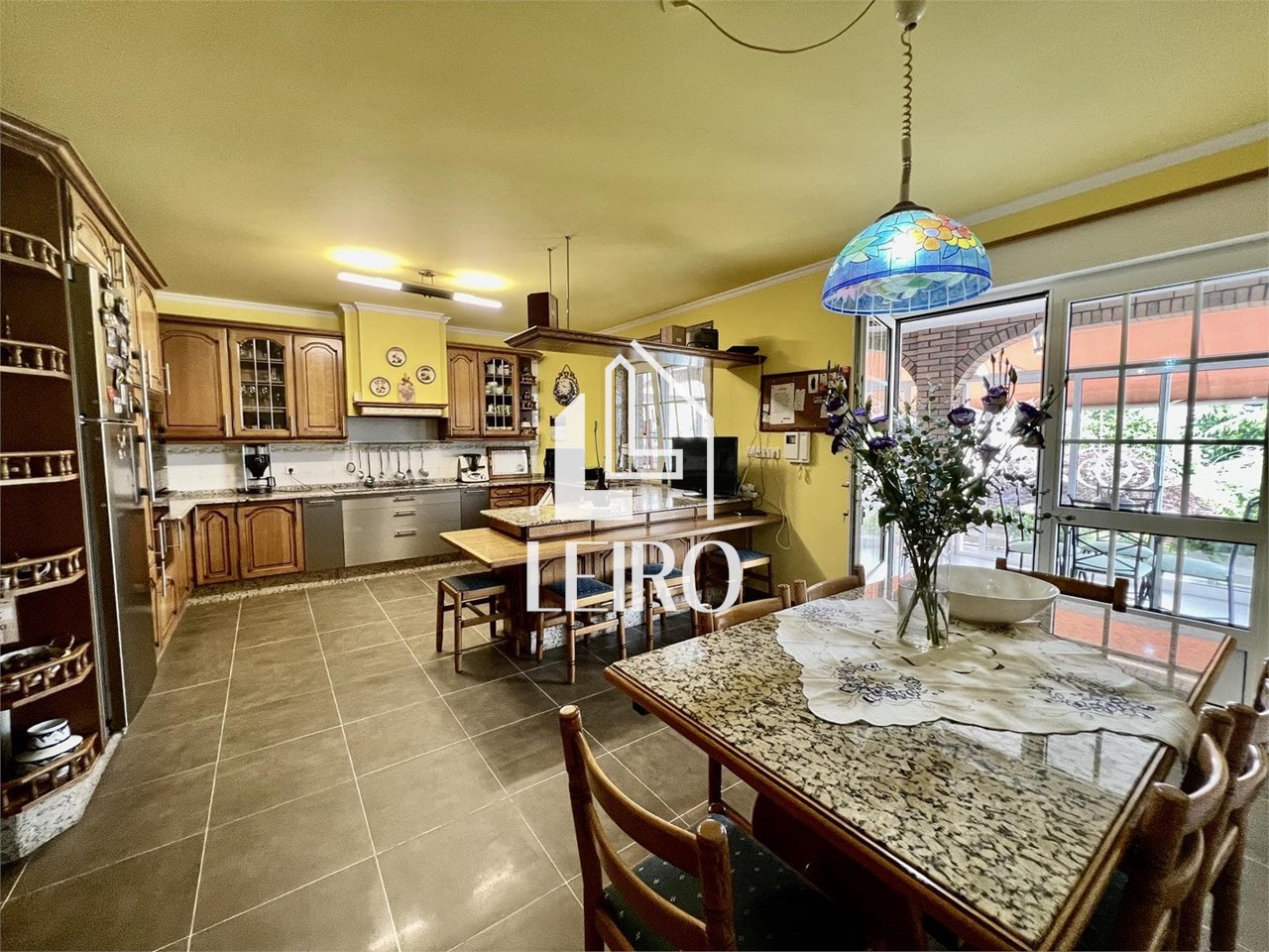 Foto 13  CHALET CON JARDIN, PISCINA, VISTAS PARCELA DE 3.300m2