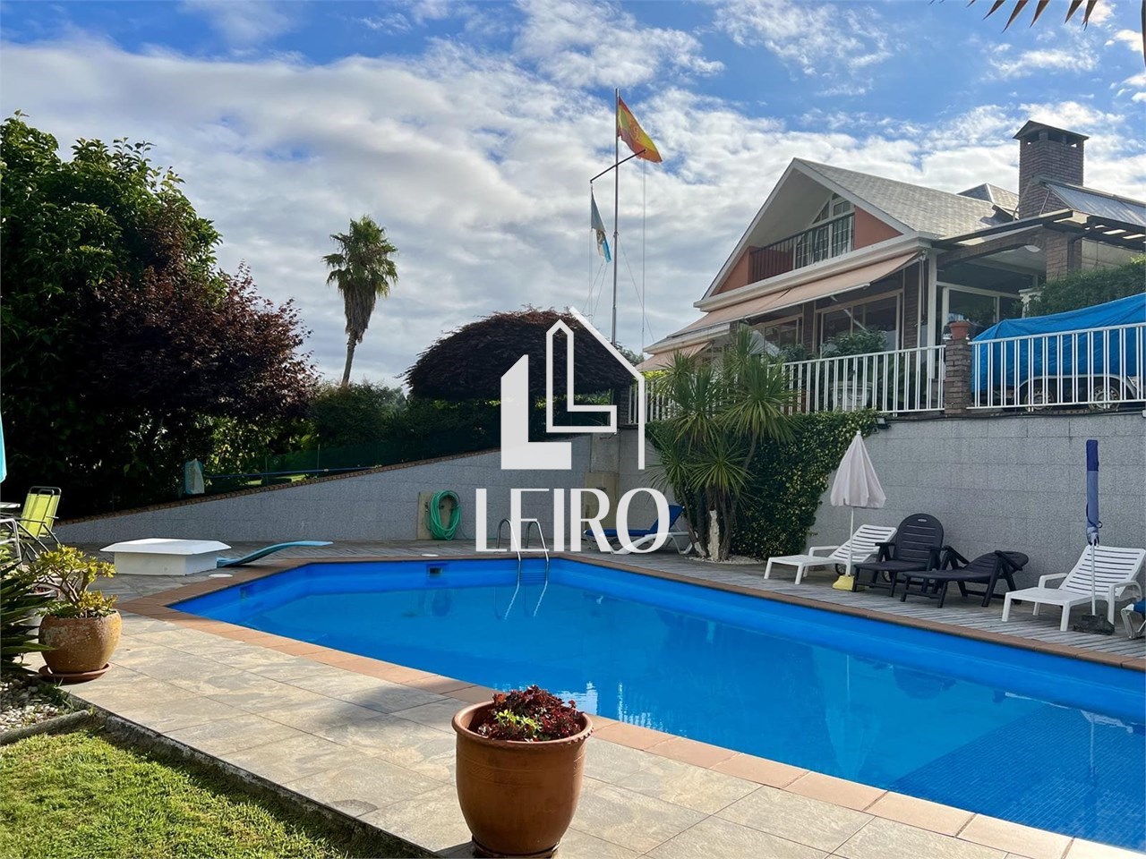 Foto 24  CHALET CON JARDIN, PISCINA, VISTAS PARCELA DE 3.300m2