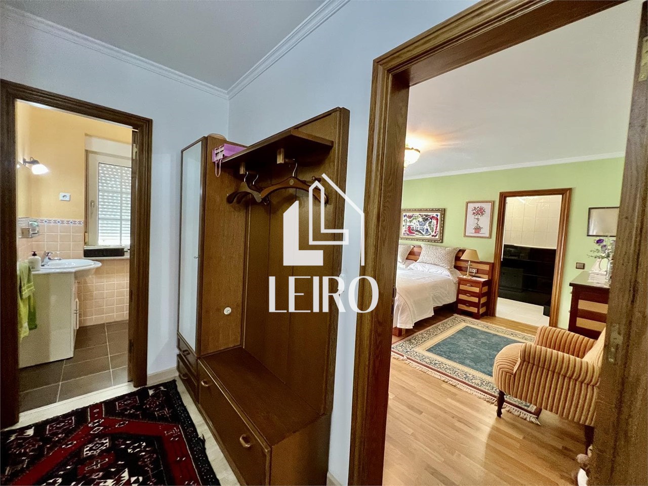 Foto 7  CHALET CON JARDIN, PISCINA, VISTAS PARCELA DE 3.300m2