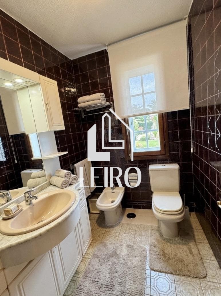 Foto 28 CHALET CON PISCINA CON VISTAS AL MAR AL LADO DE LA PLAYA