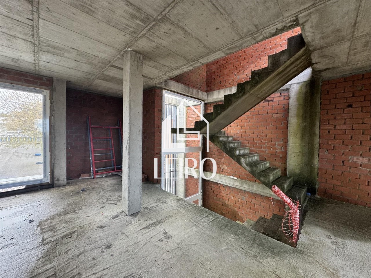 Foto 17 CHALET CON PISCINA EN ESTRUCTURA CON PROYECTO Y LICENCIA 