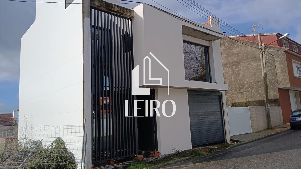 Foto 1 CHALET CON PISCINA EN ESTRUCTURA CON PROYECTO Y LICENCIA 