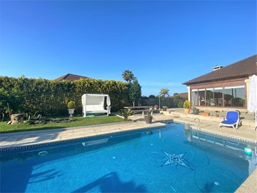 Chalet de Piedra con Piscina - Ribadumia