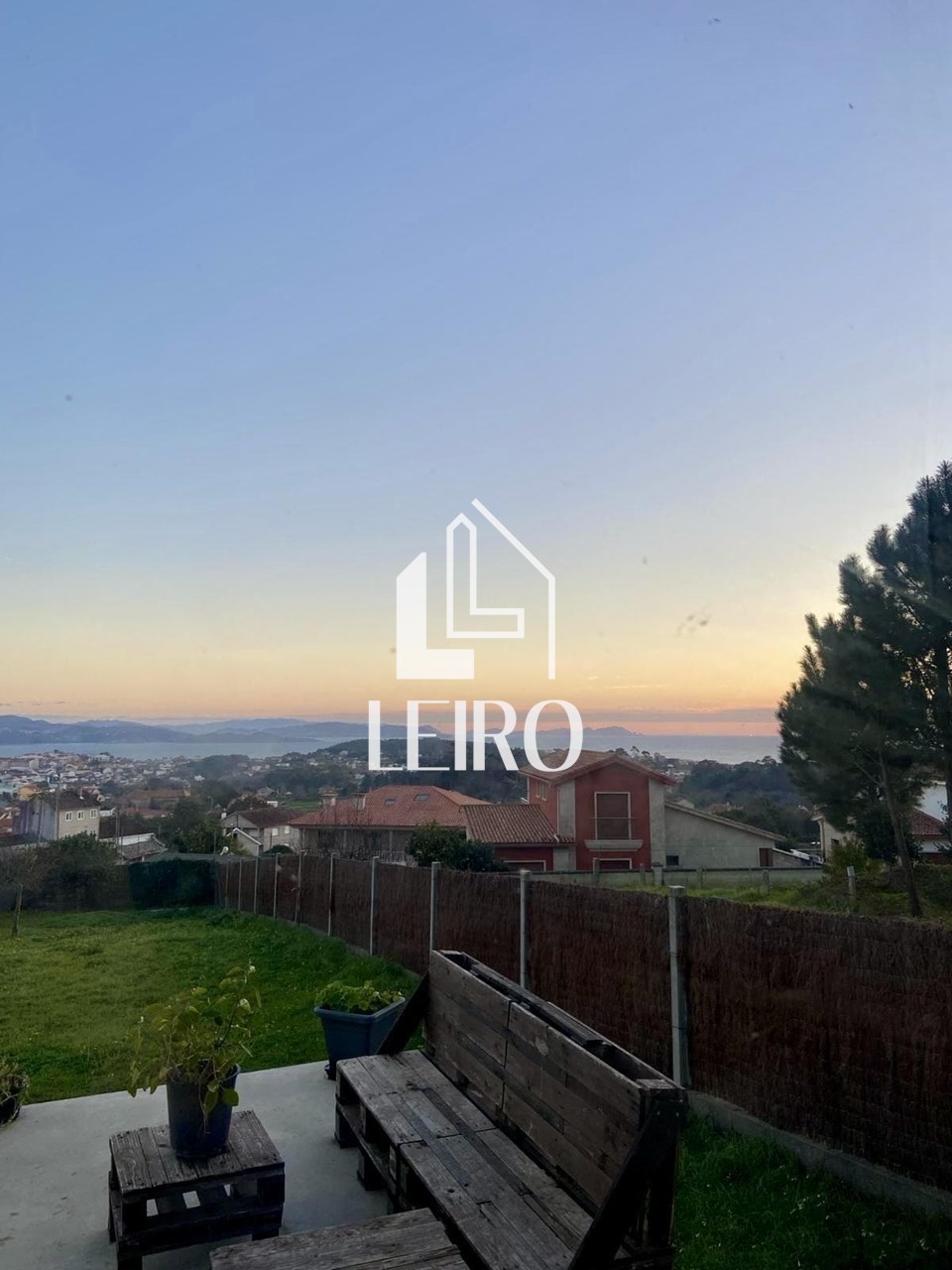 Foto 18 CHALET EN PLANTA BAJA CON VISTAS AL MAR LISTO PARA ENTRAR