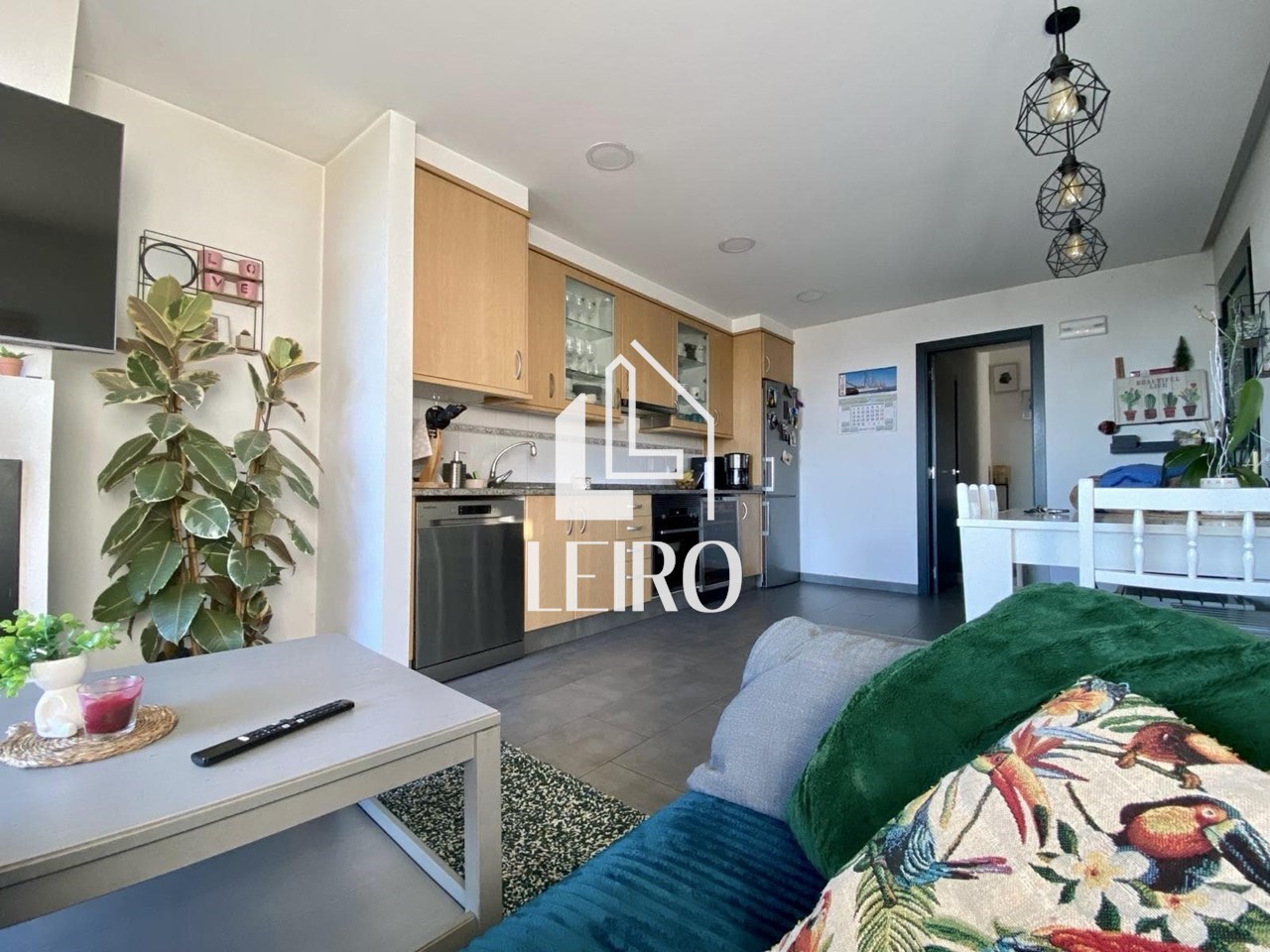 Foto 2 CHALET EN PLANTA BAJA CON VISTAS AL MAR LISTO PARA ENTRAR