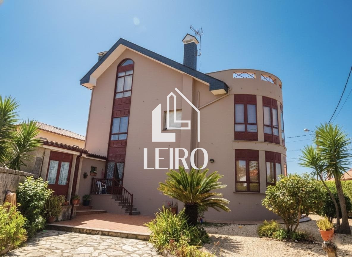 Foto 1 CHALET INDEPENDIENTE BIEN COMUNICADO