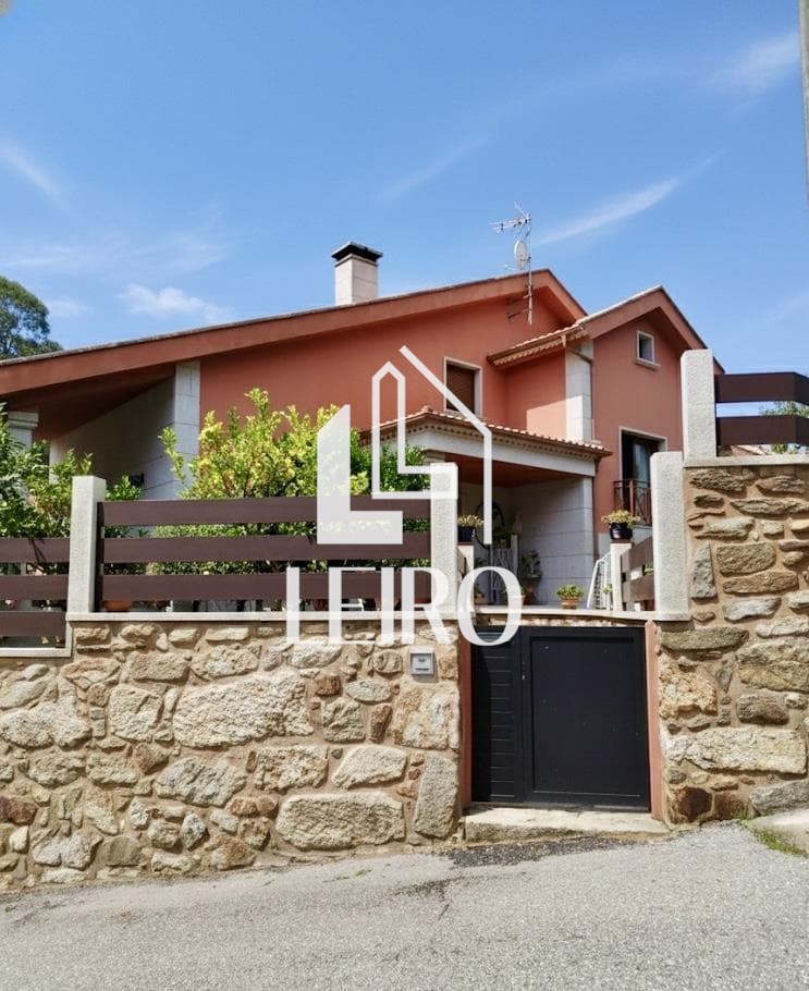 Foto 1 CHALET INDEPENDIENTE CON TERRENO