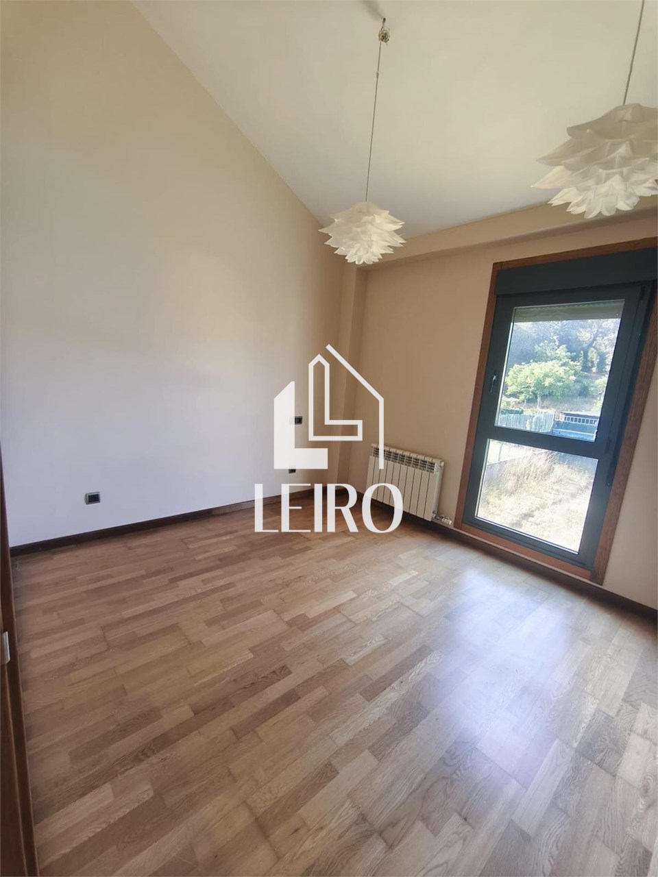 Foto 25 CHALET PAREADO EN URBANIZACIÓN CON JARDIN