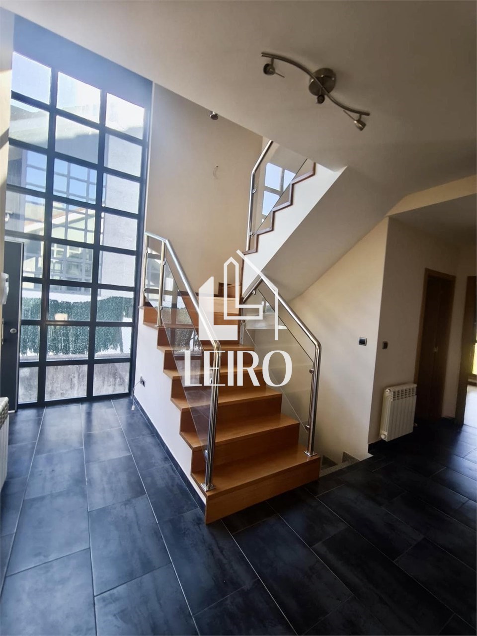 Foto 5 CHALET PAREADO EN URBANIZACIÓN CON JARDIN