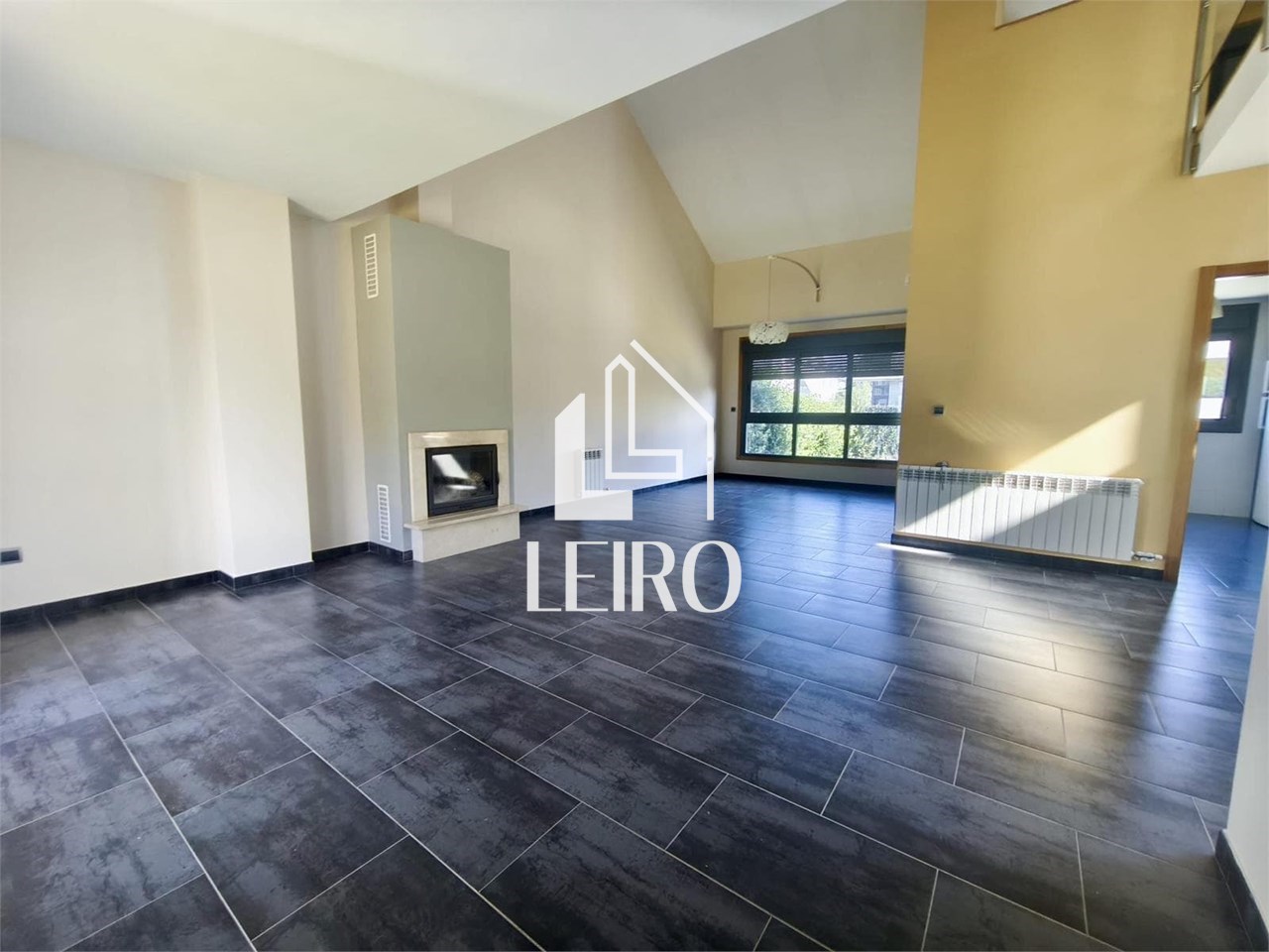 Foto 7 CHALET PAREADO EN URBANIZACIÓN CON JARDIN