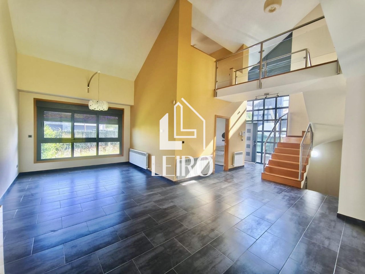 Foto 9 CHALET PAREADO EN URBANIZACIÓN CON JARDIN