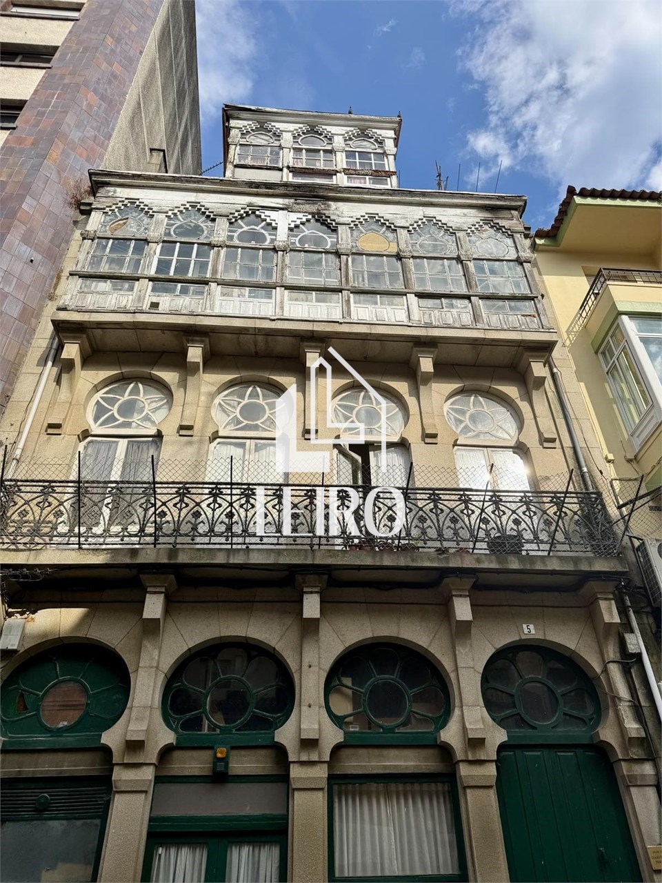 Foto 1 EDIFICIO HISTORICO PARA REHABILITAR CÉNTRICO
