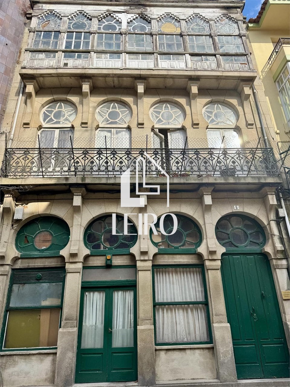 Foto 8 EDIFICIO HISTORICO PARA REHABILITAR CÉNTRICO