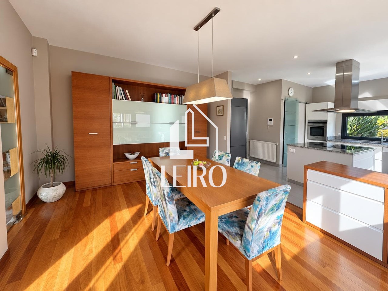 Foto 10 Exclusivo Chalet de Diseño Contemporáneo a 2 Minutos del Centro de Vilagarcía de Arousa