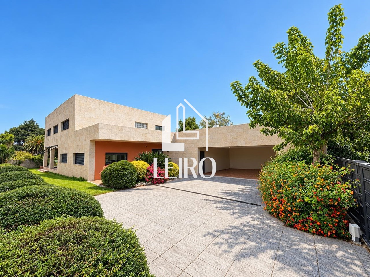Foto 1 Exclusivo Chalet de Diseño Contemporáneo a 2 Minutos del Centro de Vilagarcía de Arousa