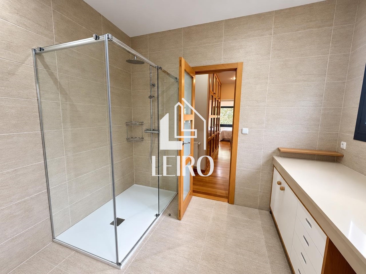 Foto 21 Exclusivo Chalet de Diseño Contemporáneo a 2 Minutos del Centro de Vilagarcía de Arousa