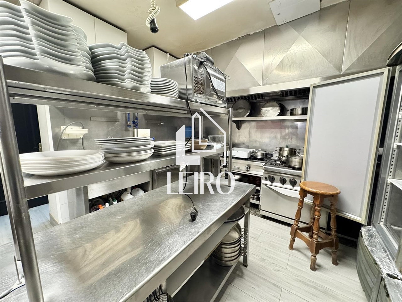 Foto 17 LOCAL COMERCIAL ACONDICIONADO COMO RESTAURANTE EQUIPADO CON VISTAS AL MAR 