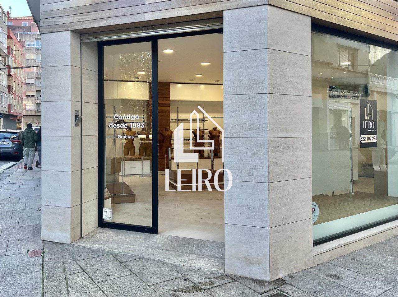 Foto 1 LOCAL COMERCIAL ACONDICIONADO CON FANTASTICA UBICACIÓN