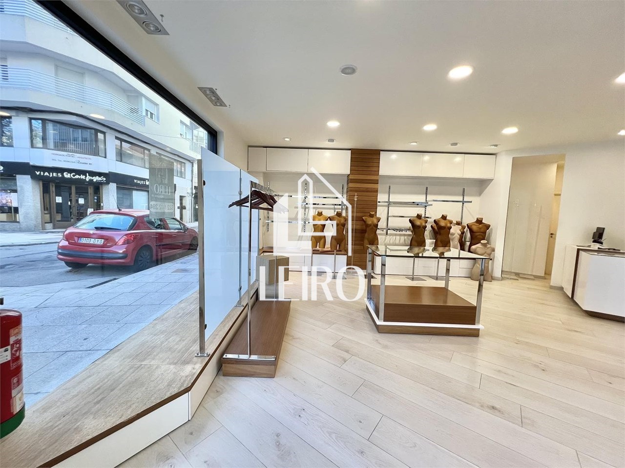 Foto 7 LOCAL COMERCIAL ACONDICIONADO CON FANTASTICA UBICACIÓN