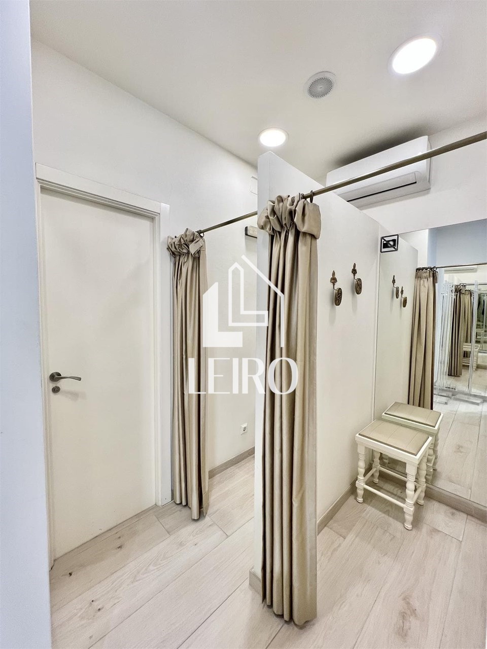 Foto 8 LOCAL COMERCIAL ACONDICIONADO CON FANTASTICA UBICACIÓN