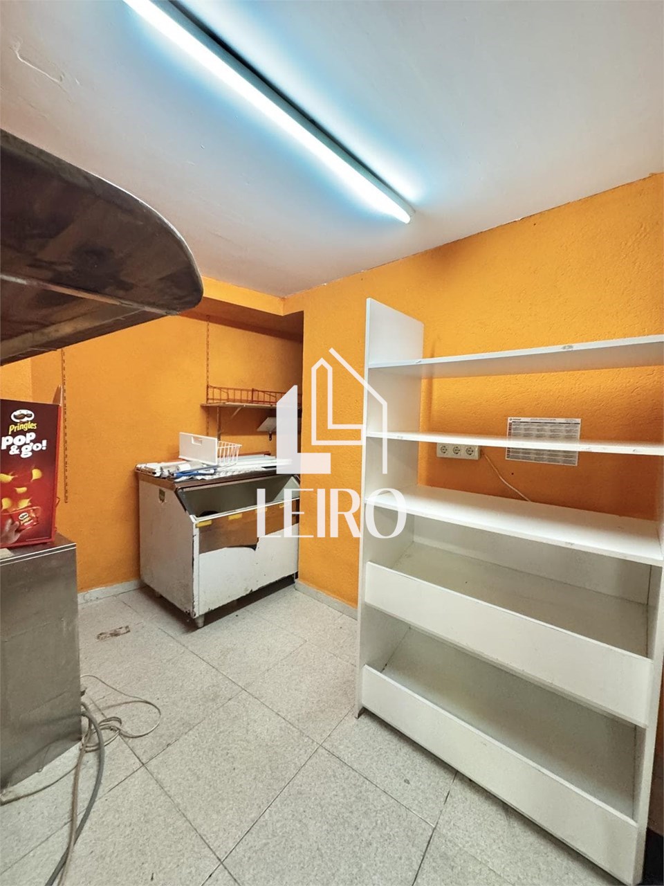 Foto 17 LOCAL COMERCIAL ACONDICIONADO CON MUCHA VISIBILIDAD