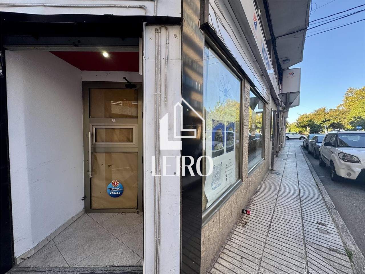 Foto 4 LOCAL COMERCIAL ACONDICIONADO CON MUCHA VISIBILIDAD