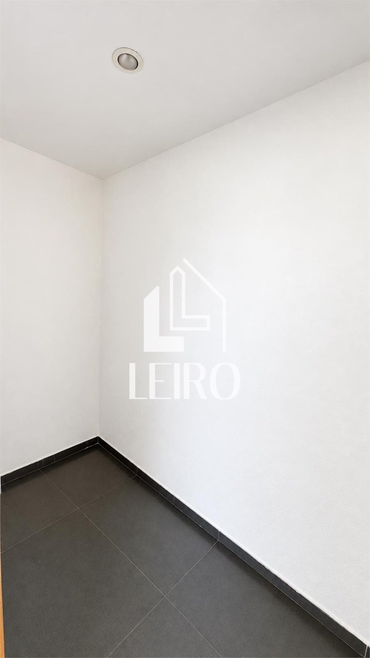 Foto 9 LOCAL COMERCIAL ACONDICIONADO CON MUCHA VISIBILIDAD