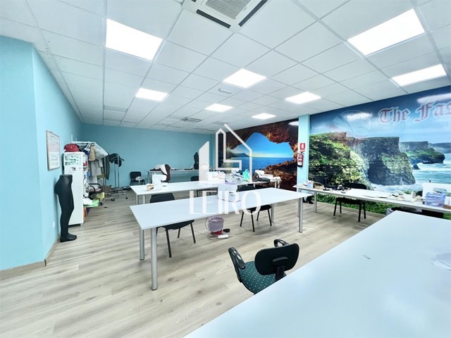 LOCAL COMERCIAL ACONDICIONADO - Vilagarcía de Arousa
