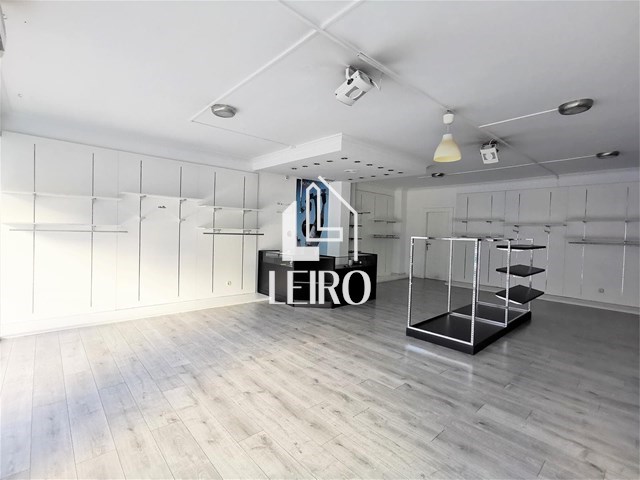 LOCAL COMERCIAL ACONDICIONADO  - Vilagarcía de Arousa