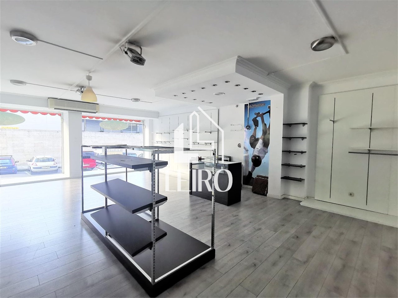 Foto 3 LOCAL COMERCIAL ACONDICIONADO 