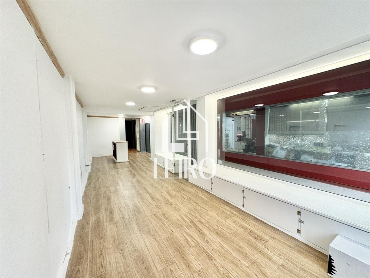 Foto 1 LOCAL COMERCIAL ACONDICONADO CÉNTRICO