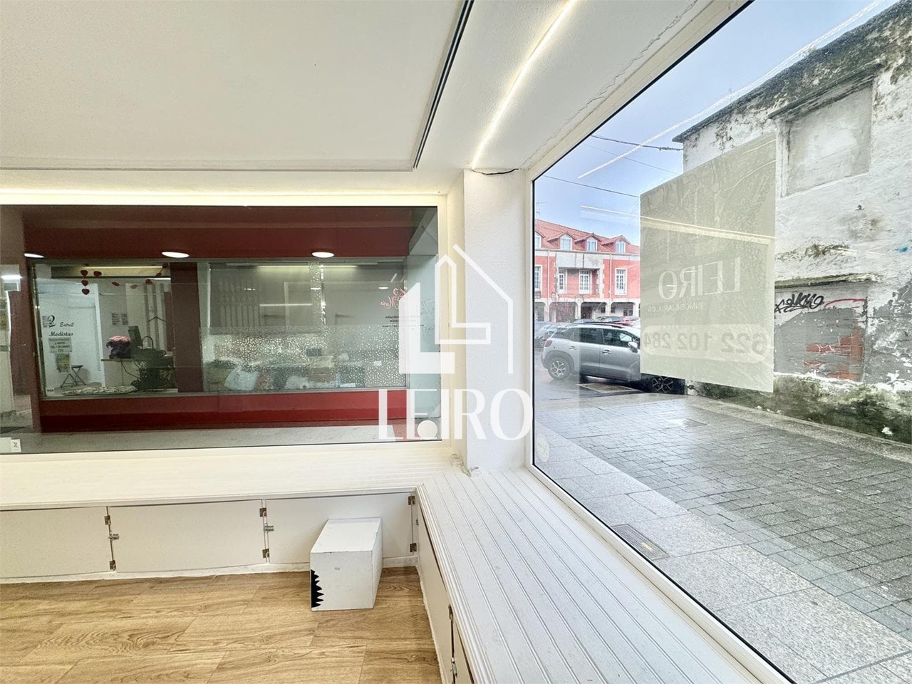 Foto 2 LOCAL COMERCIAL ACONDICONADO CÉNTRICO