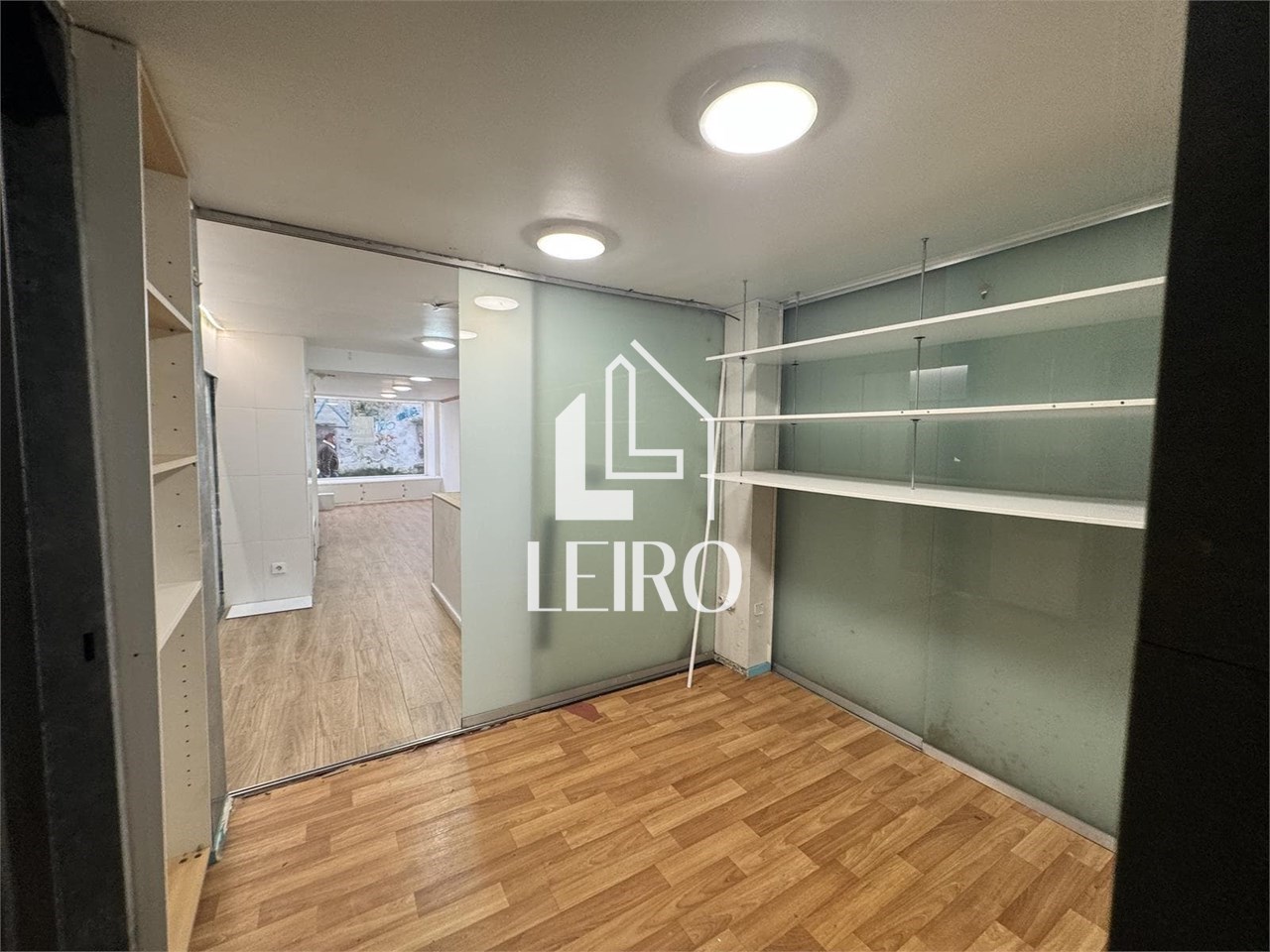 Foto 4 LOCAL COMERCIAL ACONDICONADO CÉNTRICO